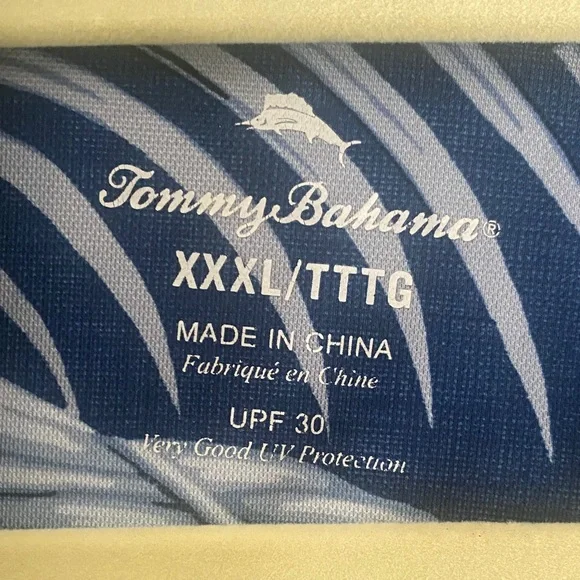 Tommy Bahama’s - Men's Blue Tropical Print Shirt - Picture 2 of 3